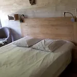Bed & Breakfast Chambres D'Hotes - Les Bujours Saint-Georges-des-Coteaux
