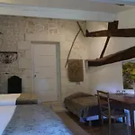 Bed & Breakfast Chambres D'Hotes - Les Bujours Saint-Georges-des-Coteaux