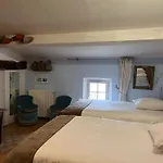 Chambres D'Hotes - Les Bujours 3* Saint-Georges-des-Coteaux