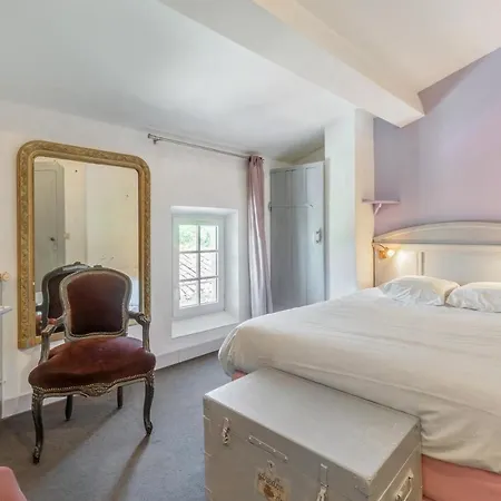 D'hotes - Les Bujours Bed and breakfast Saint-Georges-des-Côteaux