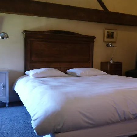 Chambres D'Hotes - Les Bujours Saint-Georges-des-Coteaux